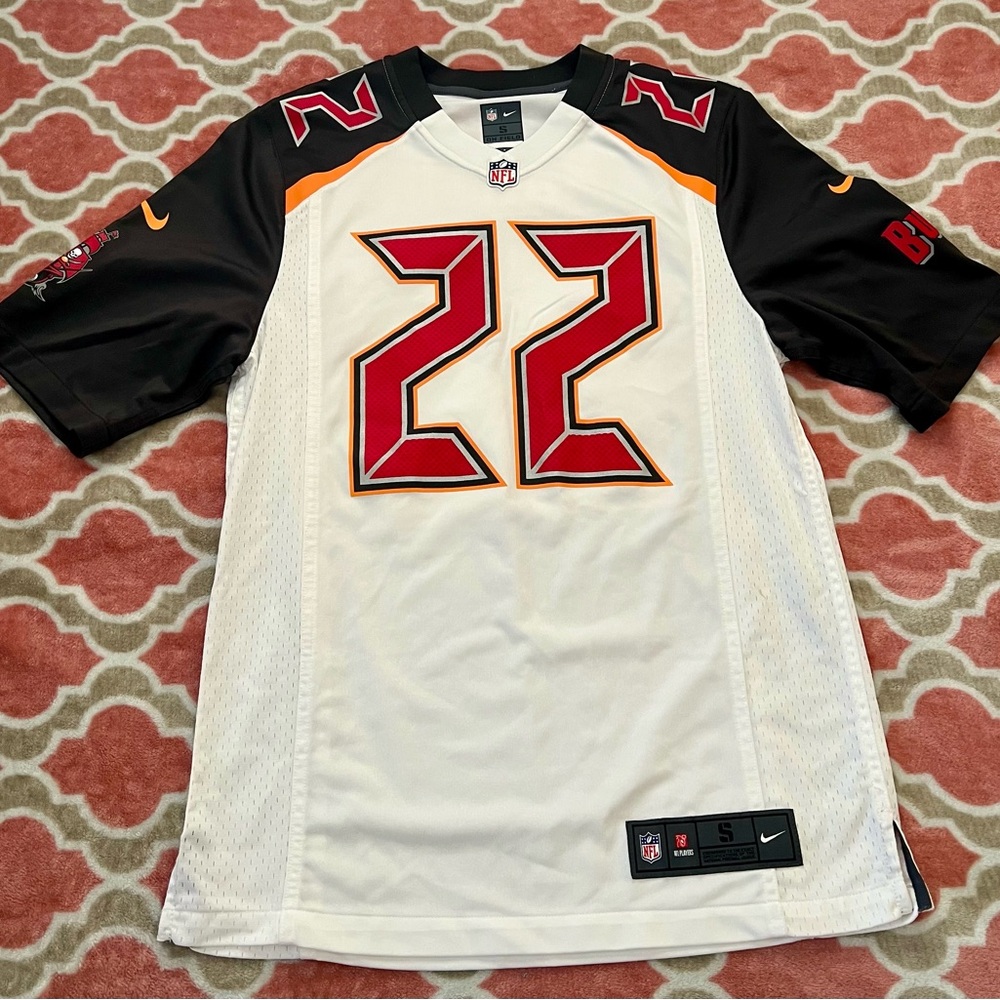 Men’s NFL Tampa Bay Buccaneer’s Doug Martin Jersey